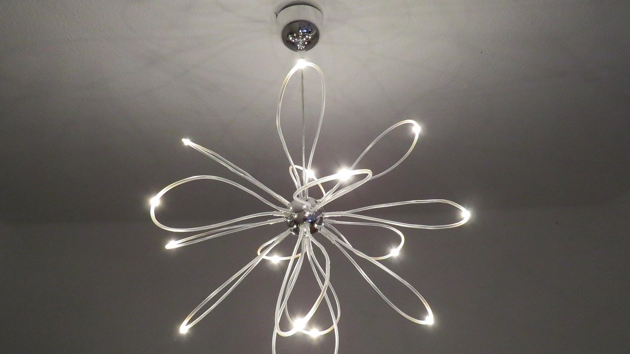 LED-Lampe an einer Decke